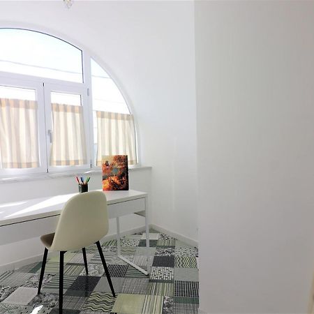 Mary'S Apartments - De Vivo Realty ماسّا لوبْرينسِ المظهر الخارجي الصورة