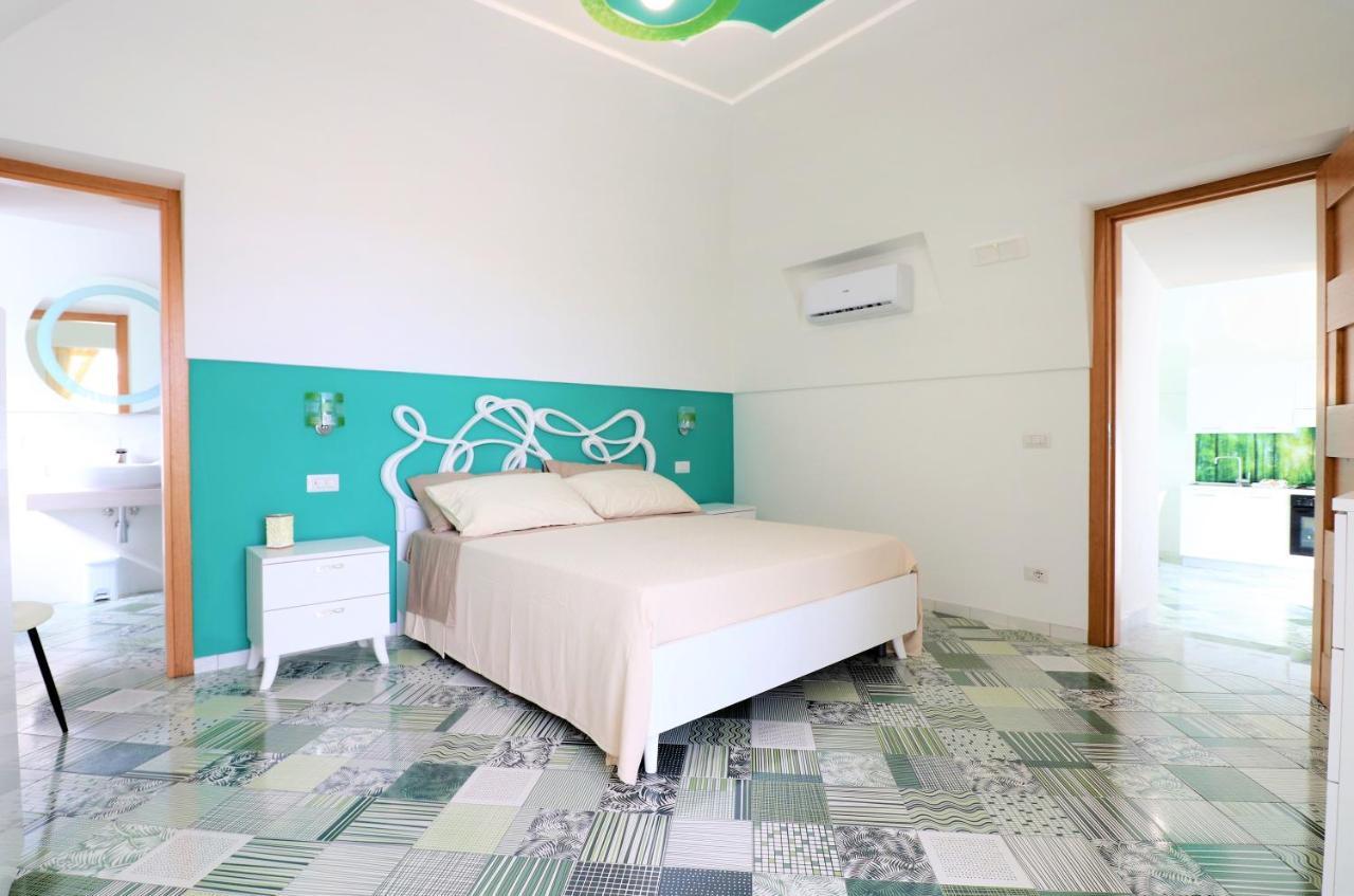 Mary'S Apartments - De Vivo Realty ماسّا لوبْرينسِ المظهر الخارجي الصورة